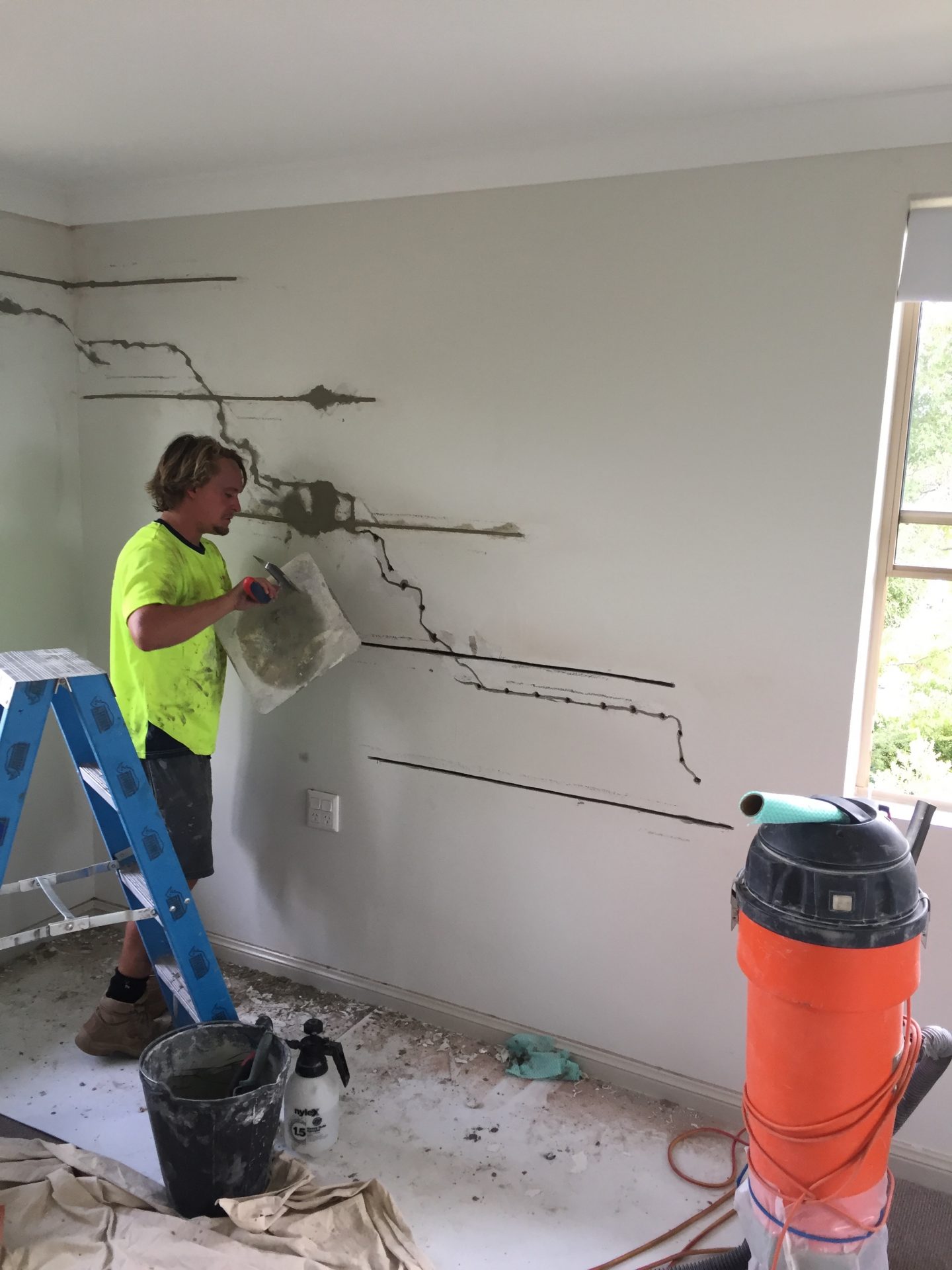 Wall Crack Repairs Sydney  Helitec Structural Services